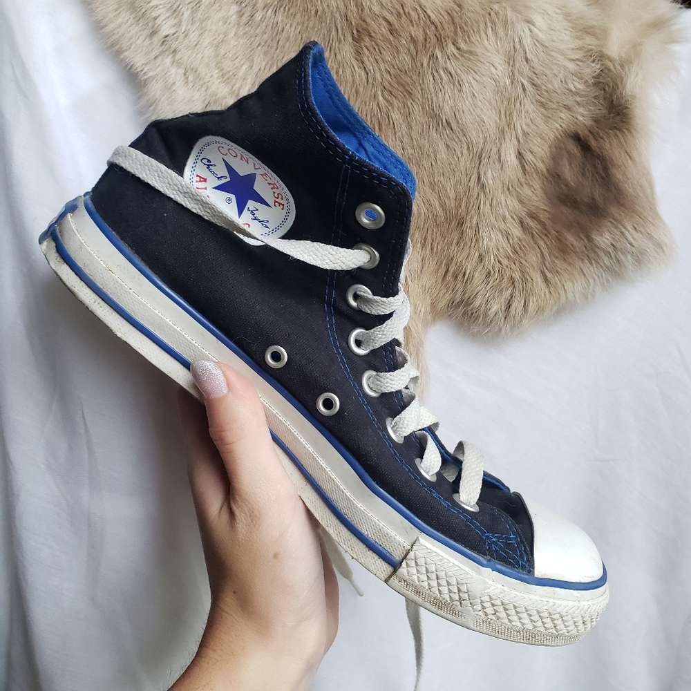 CONVERSE hightop sneakers